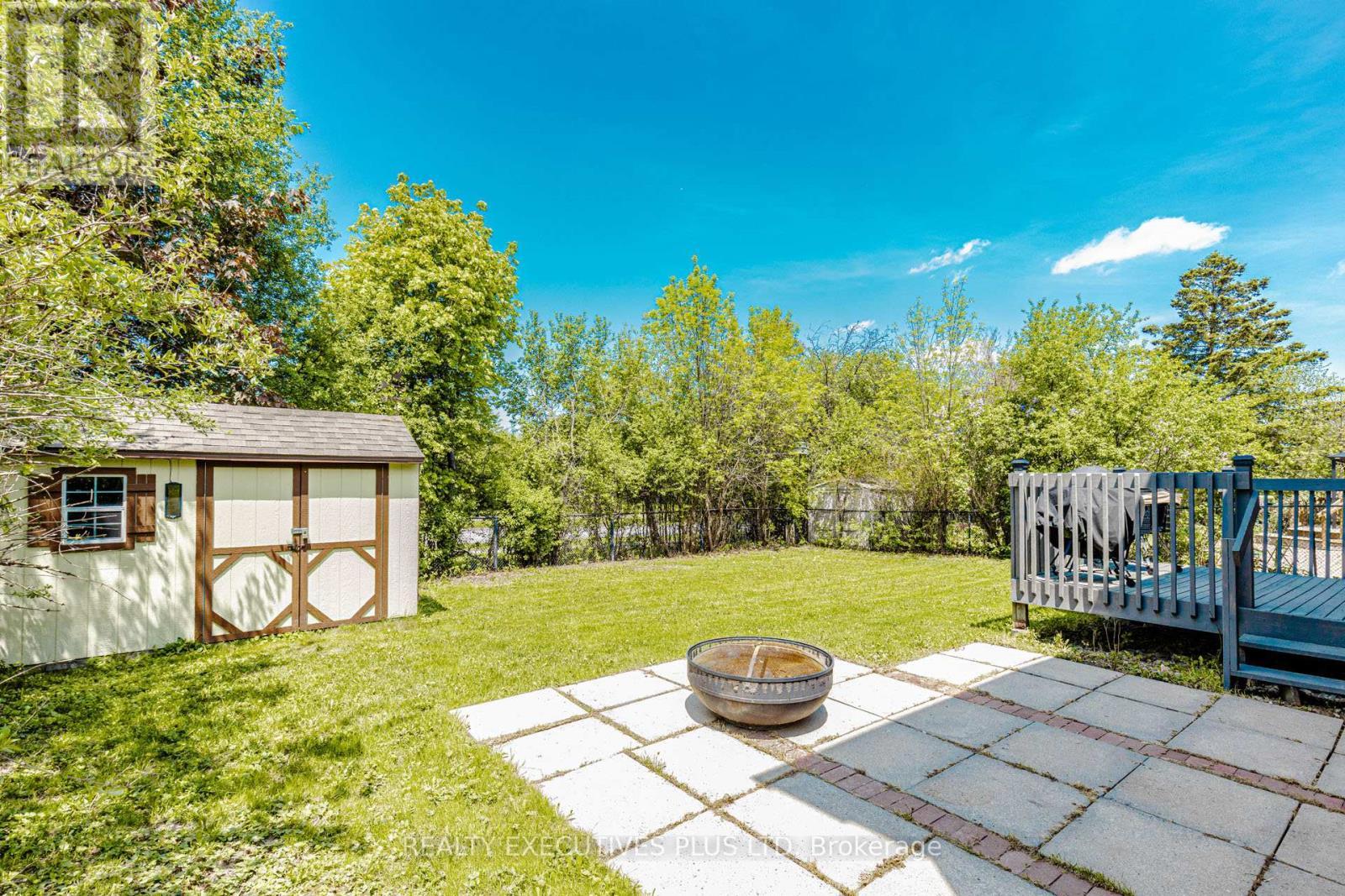 12 Maidstone Crescent, Brampton, ON
