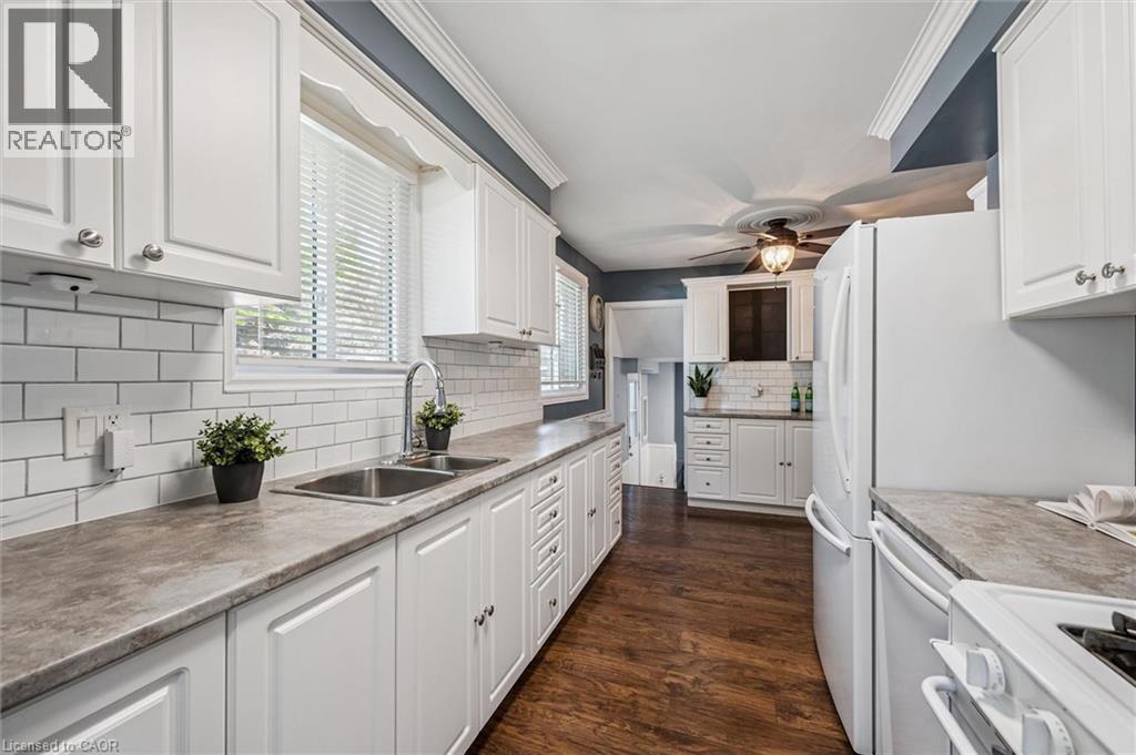 356 Grand Ridge Drive, Cambridge, ON