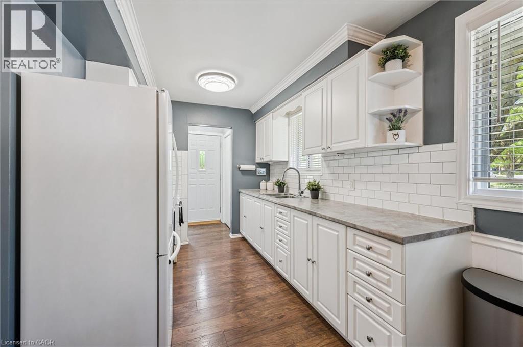 356 Grand Ridge Drive, Cambridge, ON