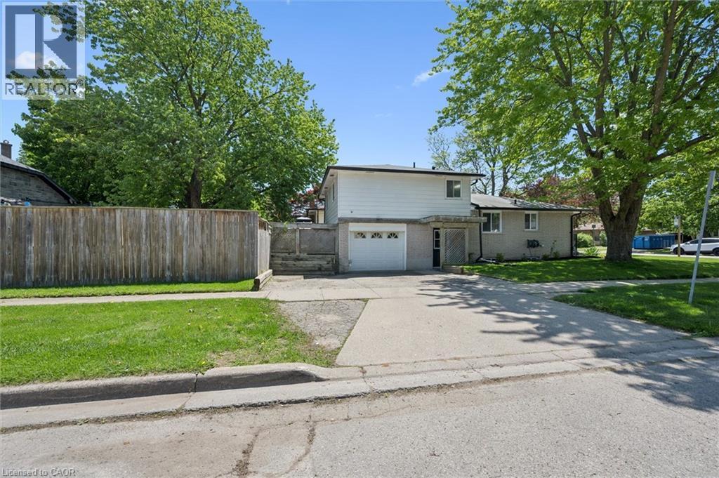 356 Grand Ridge Drive, Cambridge, ON