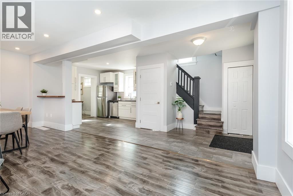 40 Woodland Avenue, Kitchener, ON