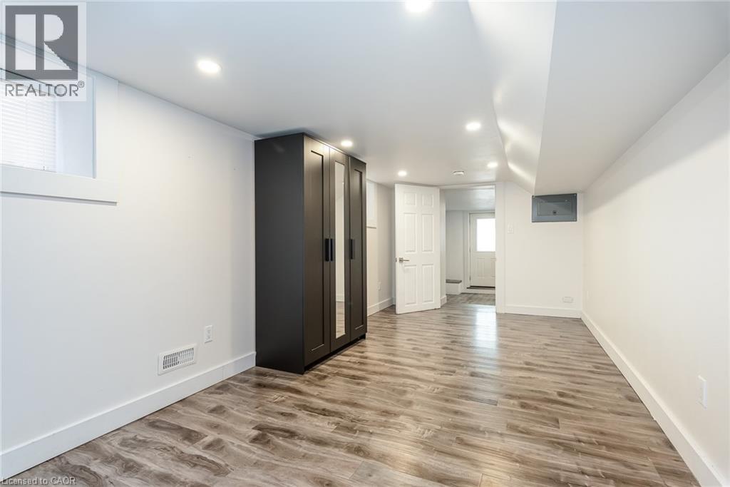 40 Woodland Avenue, Kitchener, ON