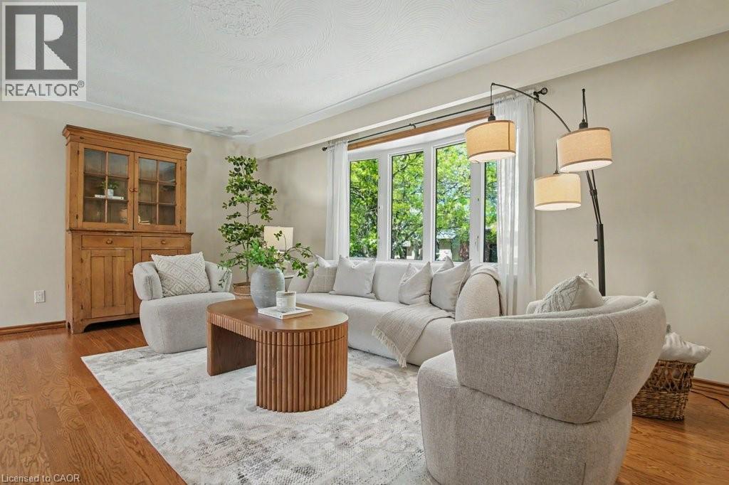 363 Roselawn Place, Waterloo, ON