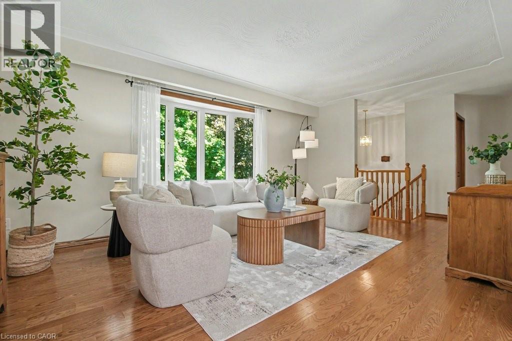 363 Roselawn Place, Waterloo, ON