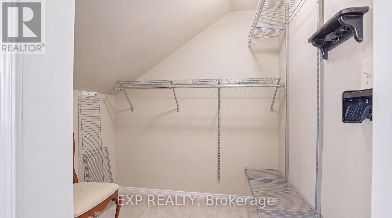 Walk-in Closet - 14 - 178 Scott Street, St. Catharines (Fairview), ON