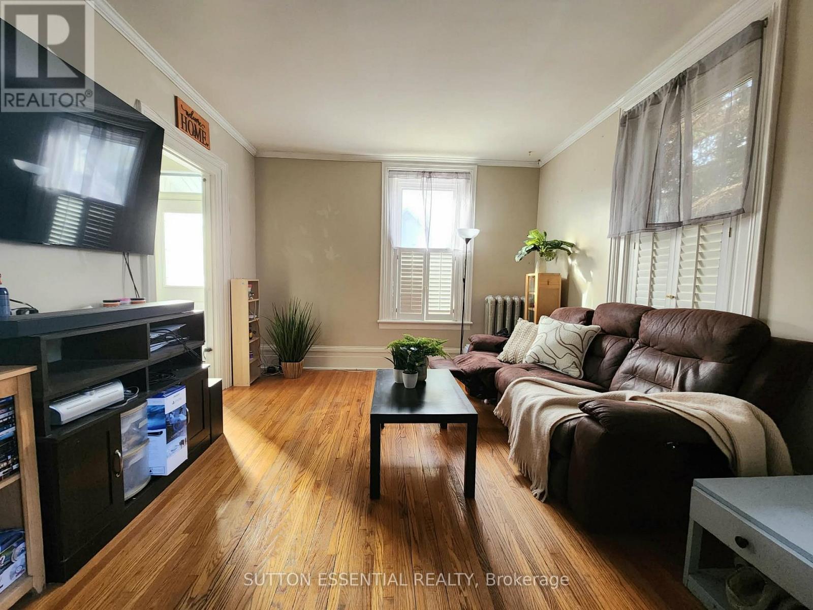 47 Pearl Street E, Brockville, ON