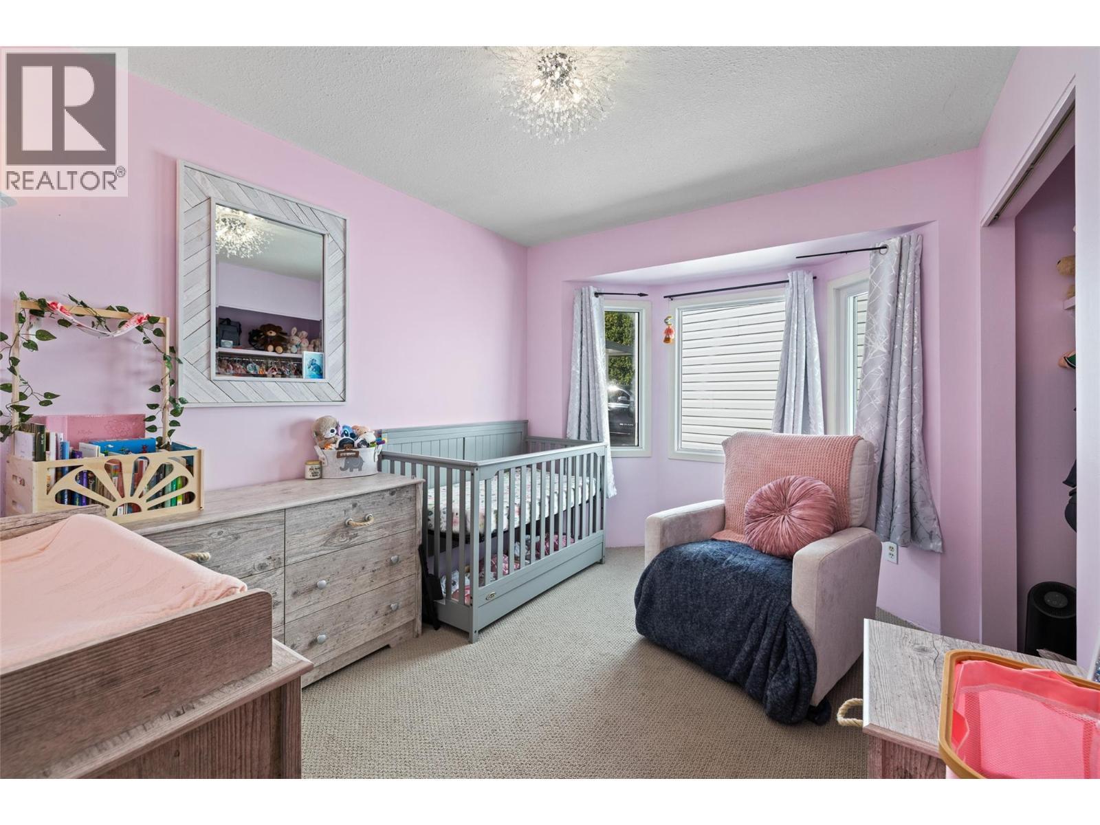 2387 Campbell Road, West Kelowna, BC - Indoor Photo Showing Bedroom