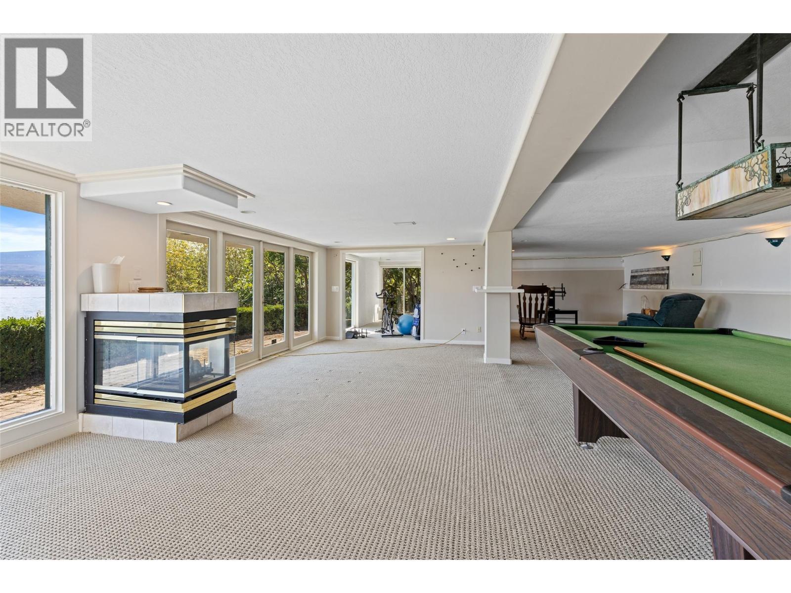 2387 Campbell Road, West Kelowna, BC - Indoor Photo Showing Other Room