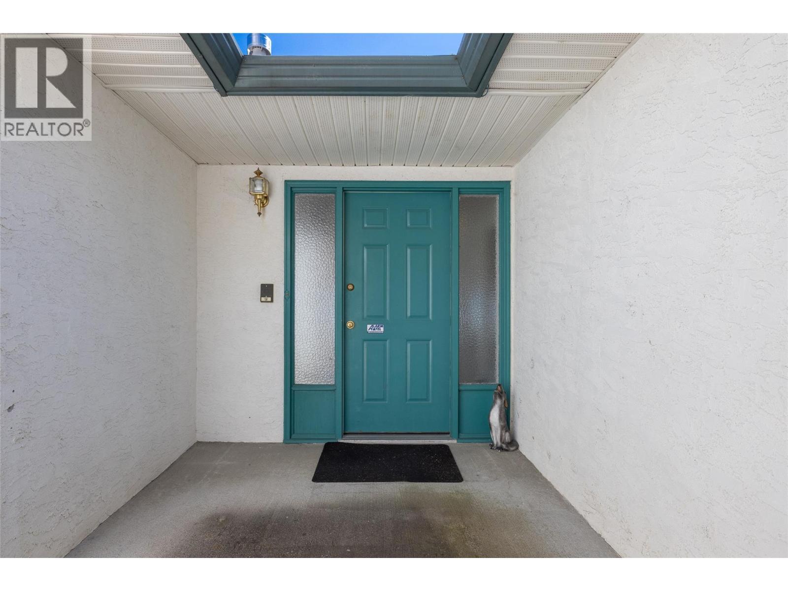 2387 Campbell Road, West Kelowna, BC - With Exterior