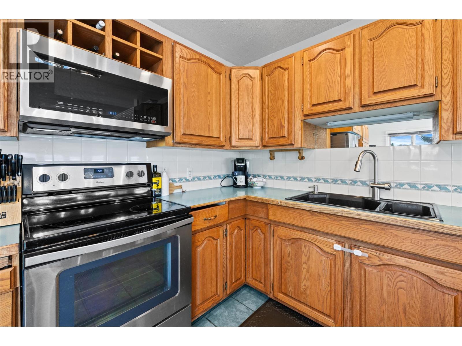 2387 Campbell Road, West Kelowna, BC - Indoor Photo Showing Kitchen With Double Sink