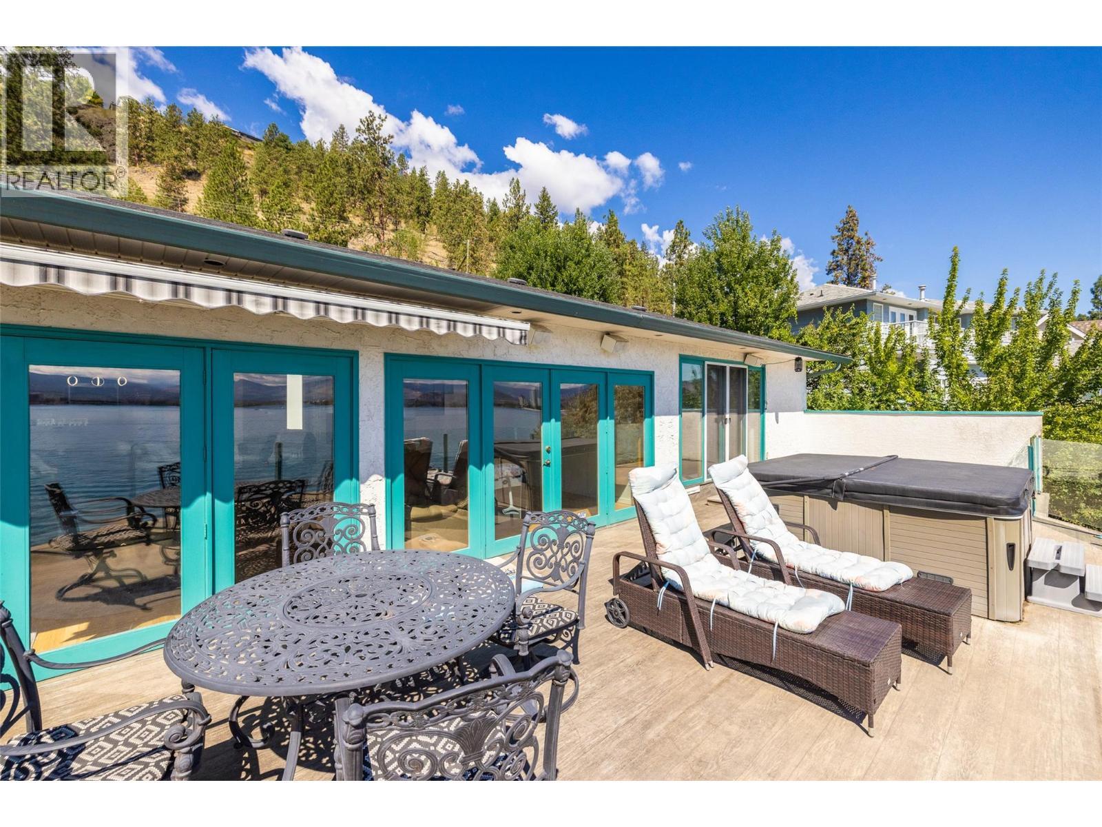 2387 Campbell Road, West Kelowna, BC - Outdoor With Deck Patio Veranda
