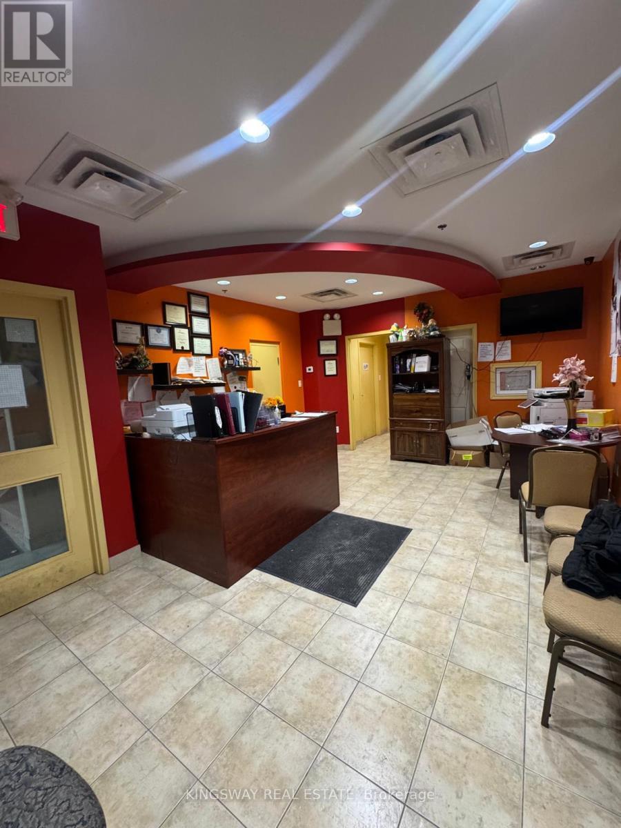 121 - 2 Automatic Road, Brampton, ON