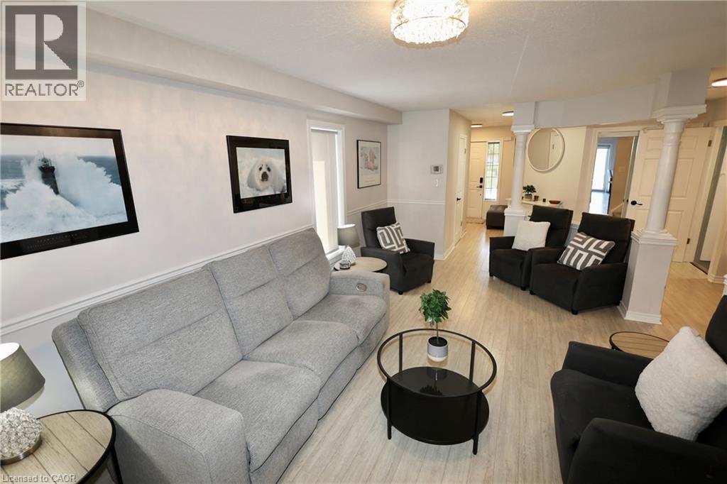 30 Heatherwood Place, Kitchener, ON