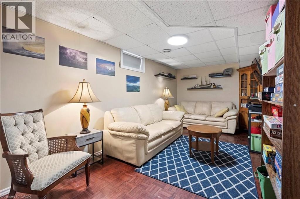 30 Heatherwood Place, Kitchener, ON