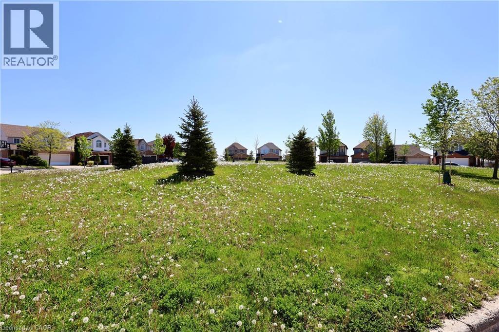 30 Heatherwood Place, Kitchener, ON