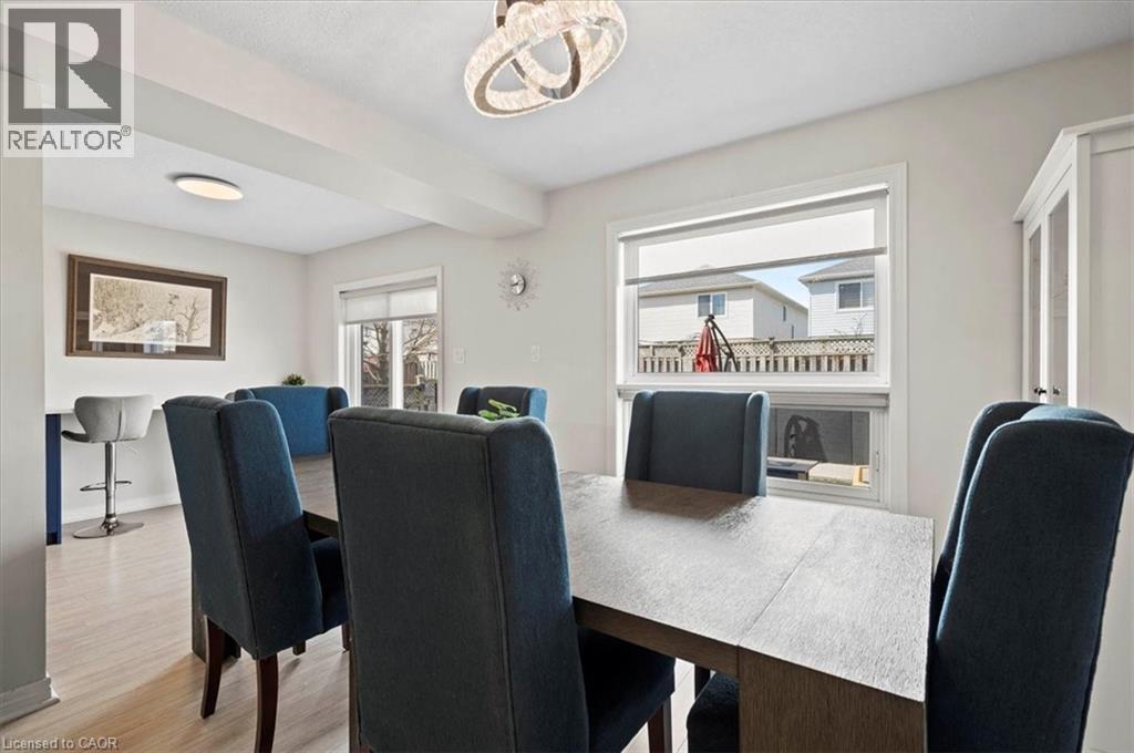 30 Heatherwood Place, Kitchener, ON