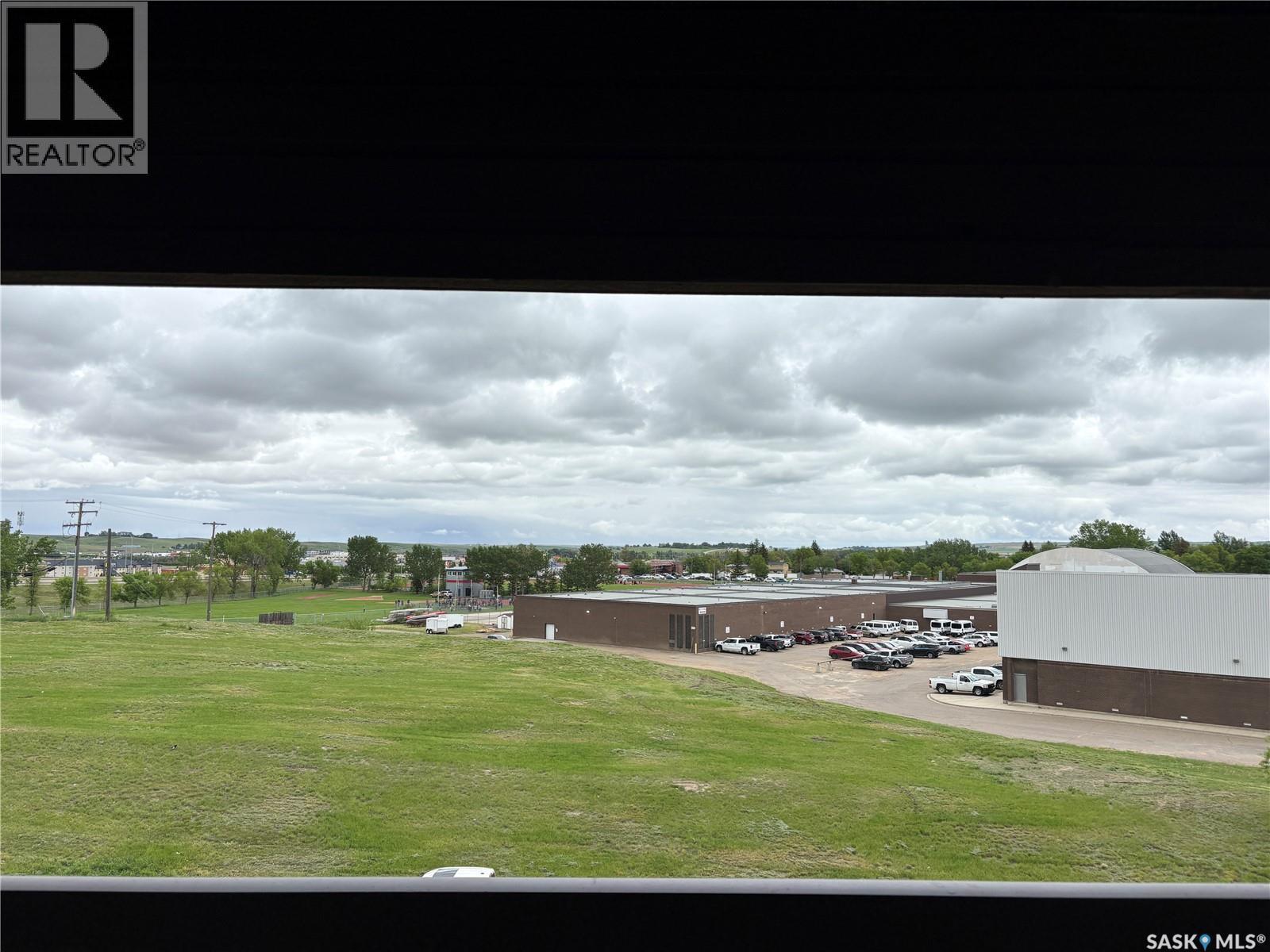 303 1140 9Th Avenue Ne, Swift Current, SK