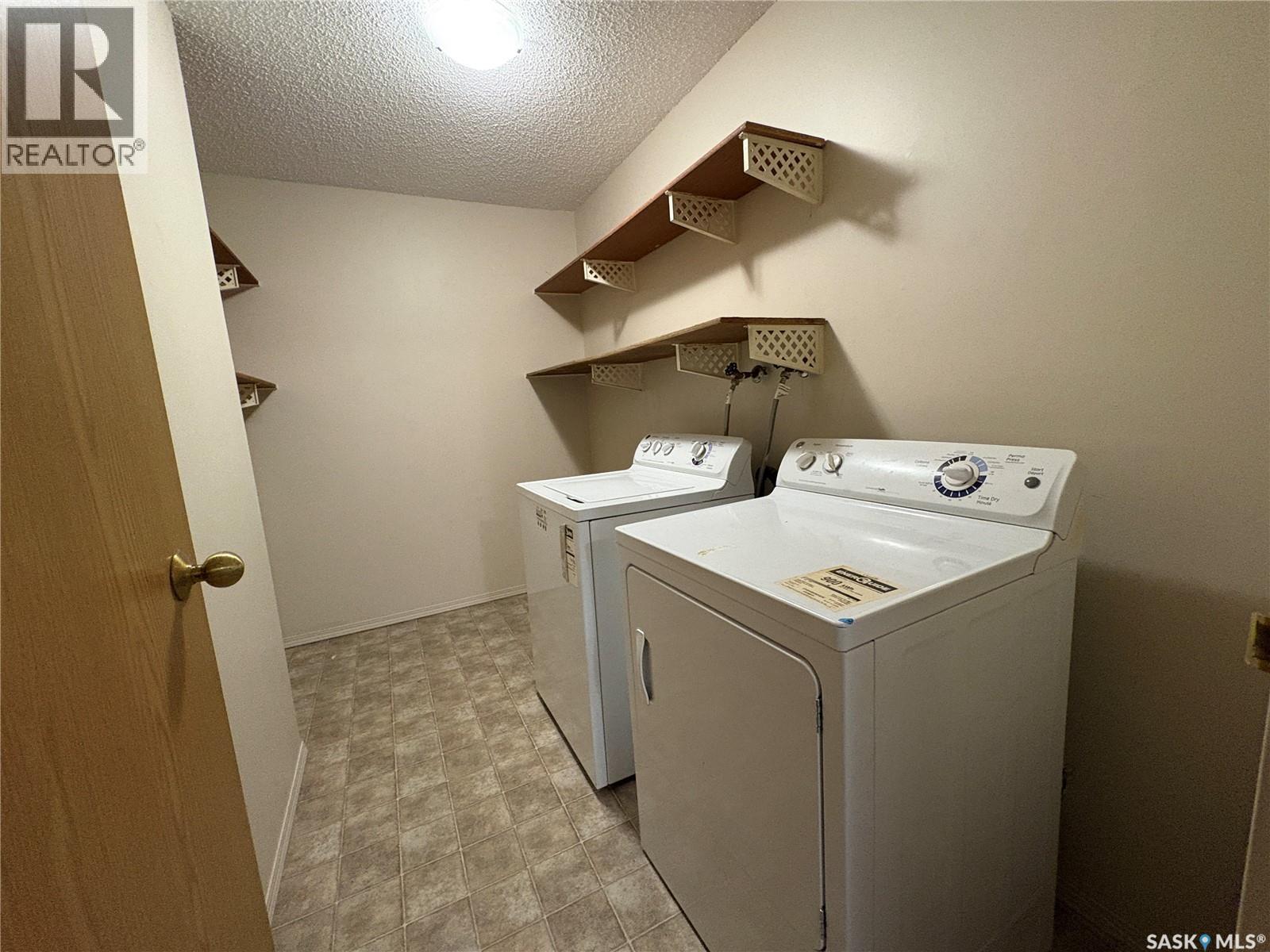 303 1140 9Th Avenue Ne, Swift Current, SK