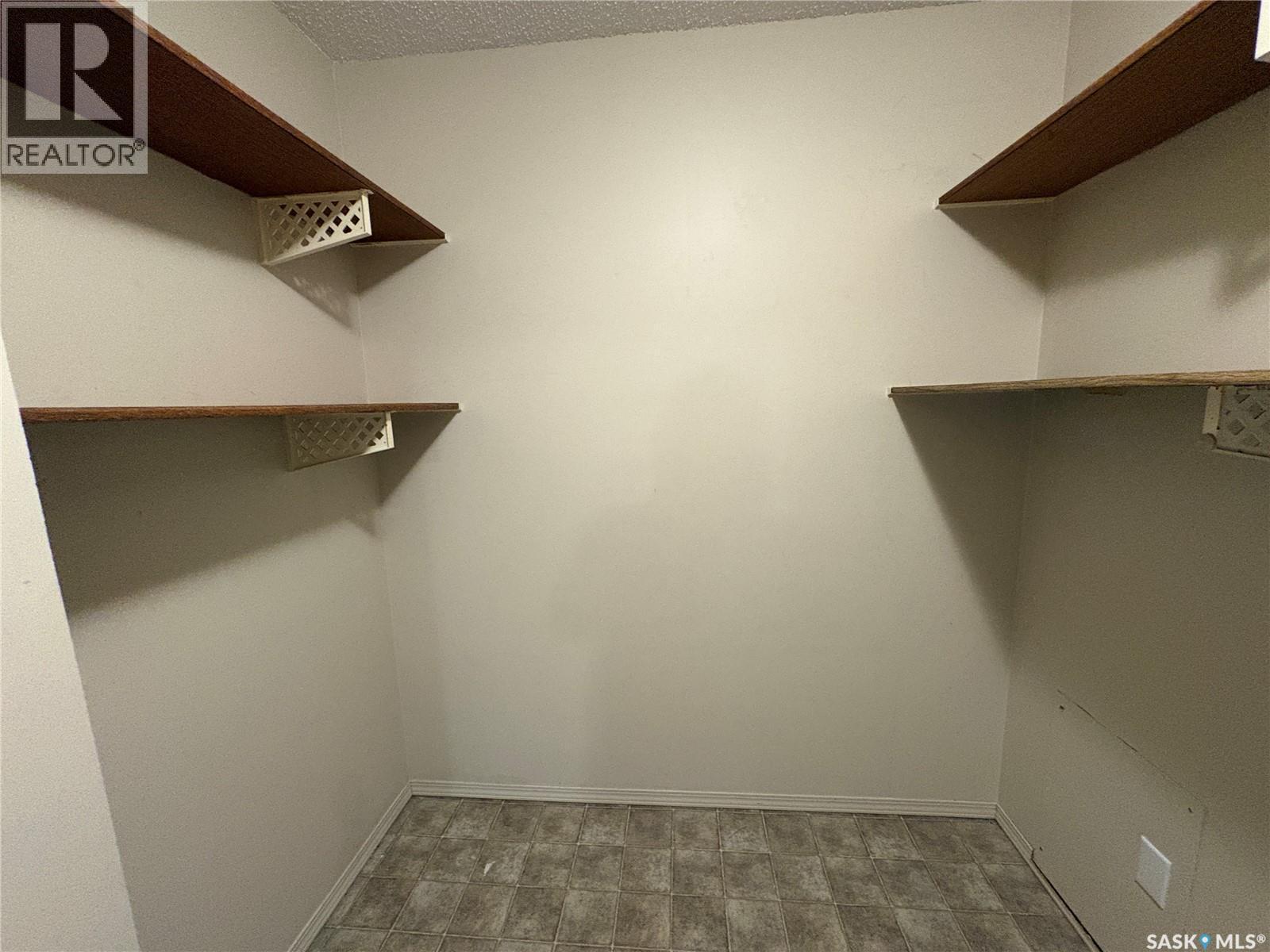303 1140 9Th Avenue Ne, Swift Current, SK