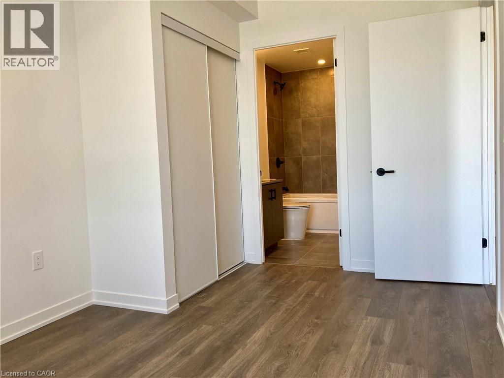4878 Powers Common Unit# C-1105, Burlington, ON