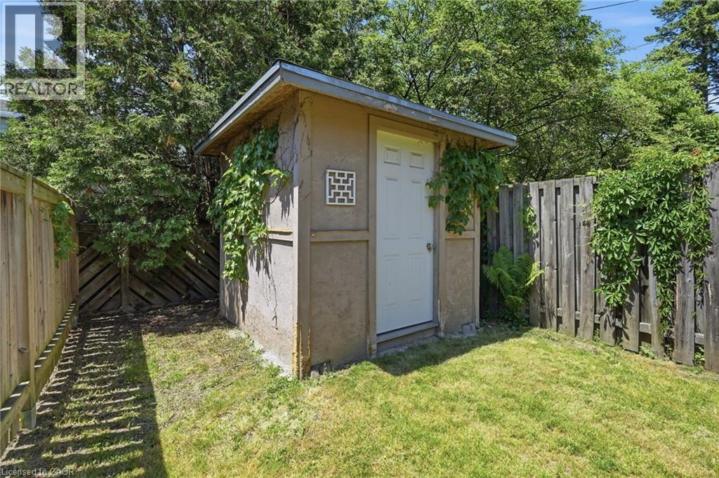 170 Kensington Avenue S, Hamilton, ON - Outdoor