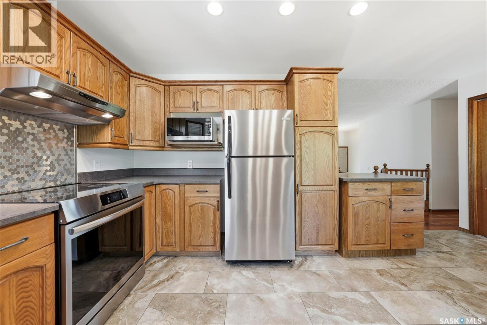 610 Bronson Crescent, Saskatoon, SK