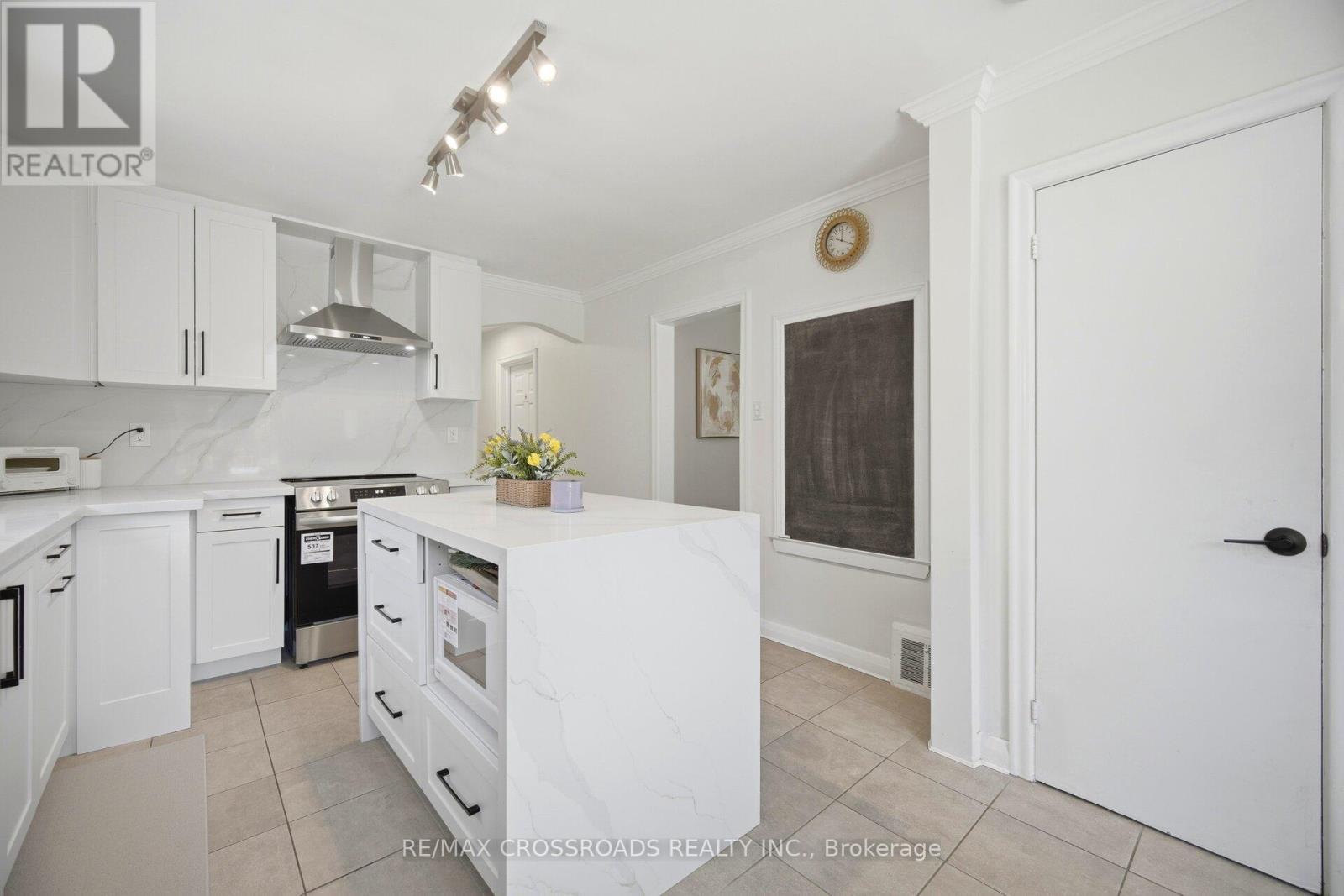 18 Adanac Drive, Toronto, ON
