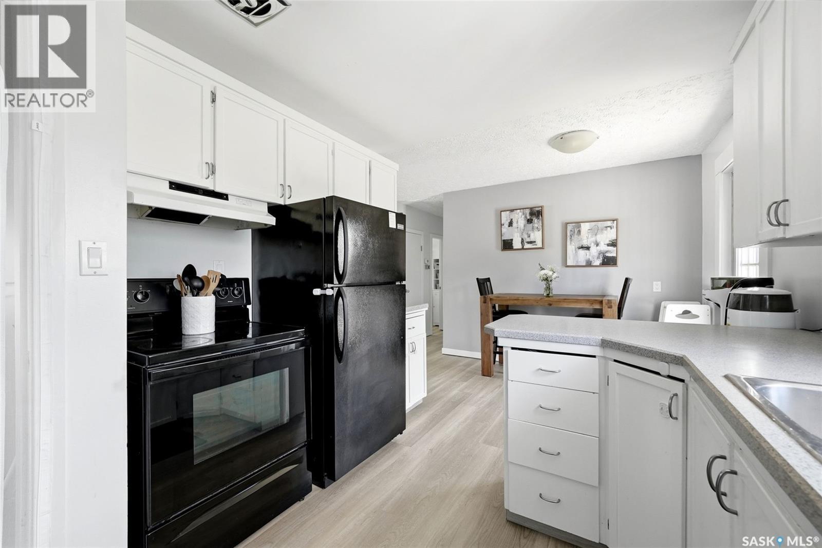 28 Cameron Crescent, Regina, SK