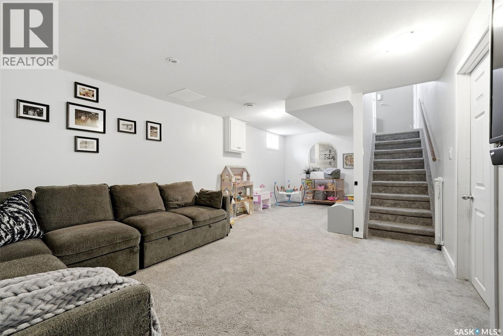 28 Cameron Crescent, Regina, SK