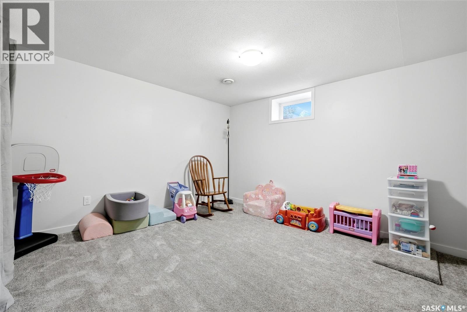 28 Cameron Crescent, Regina, SK