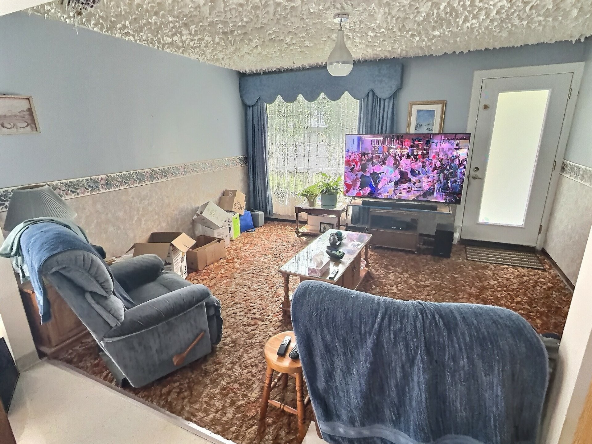 Living Room - 209 Av. Champlain, Rouyn-Noranda, QC - Indoor