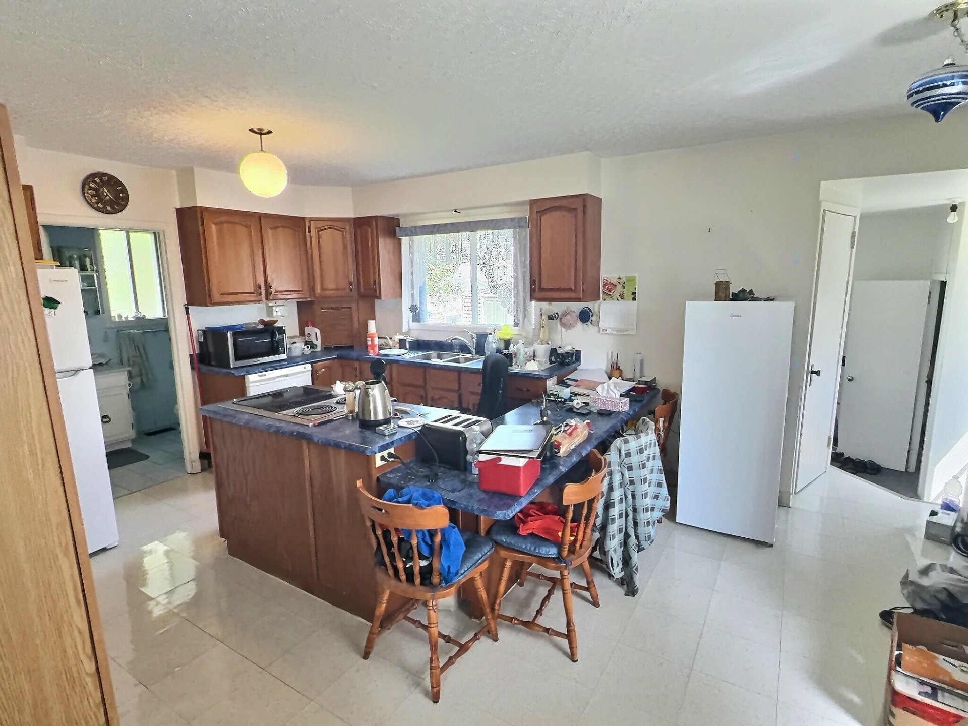 Kitchen - 209 Av. Champlain, Rouyn-Noranda, QC - Indoor Photo Showing Kitchen With Double Sink