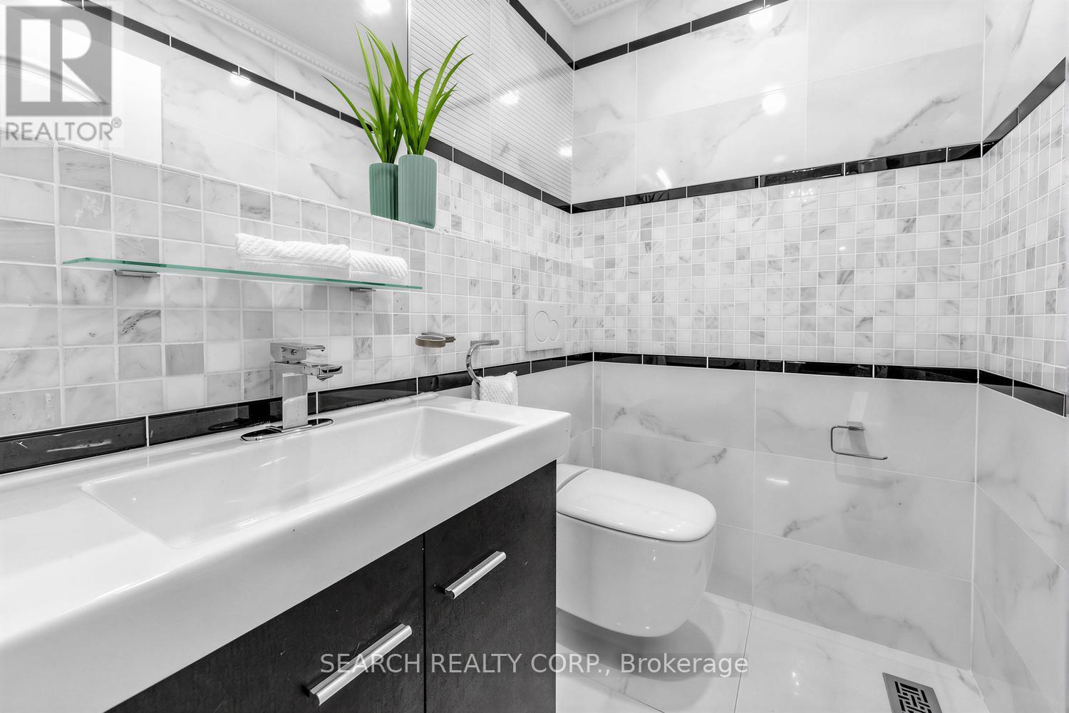 1421 Watersedge Road, Mississauga, ON