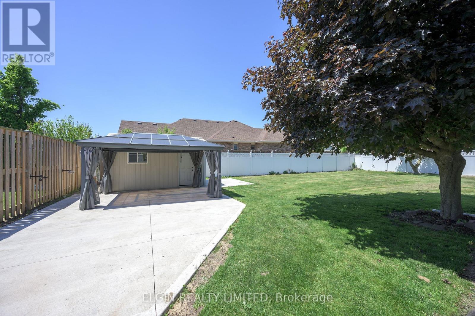 2 Lyndale Avenue, Central Elgin, ON