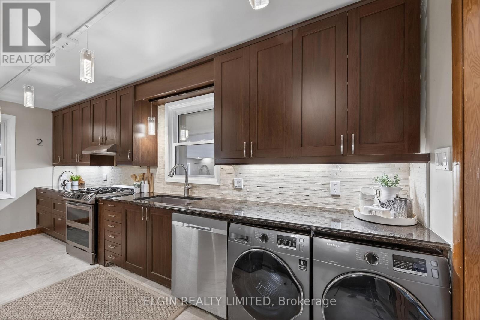 2 Lyndale Avenue, Central Elgin, ON