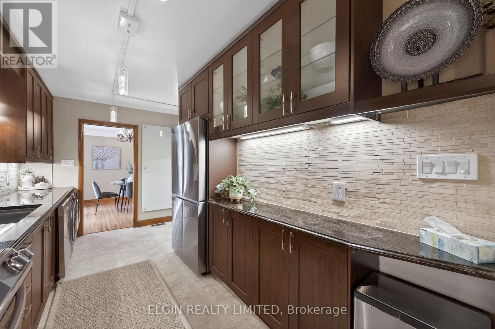 2 Lyndale Avenue, Central Elgin, ON