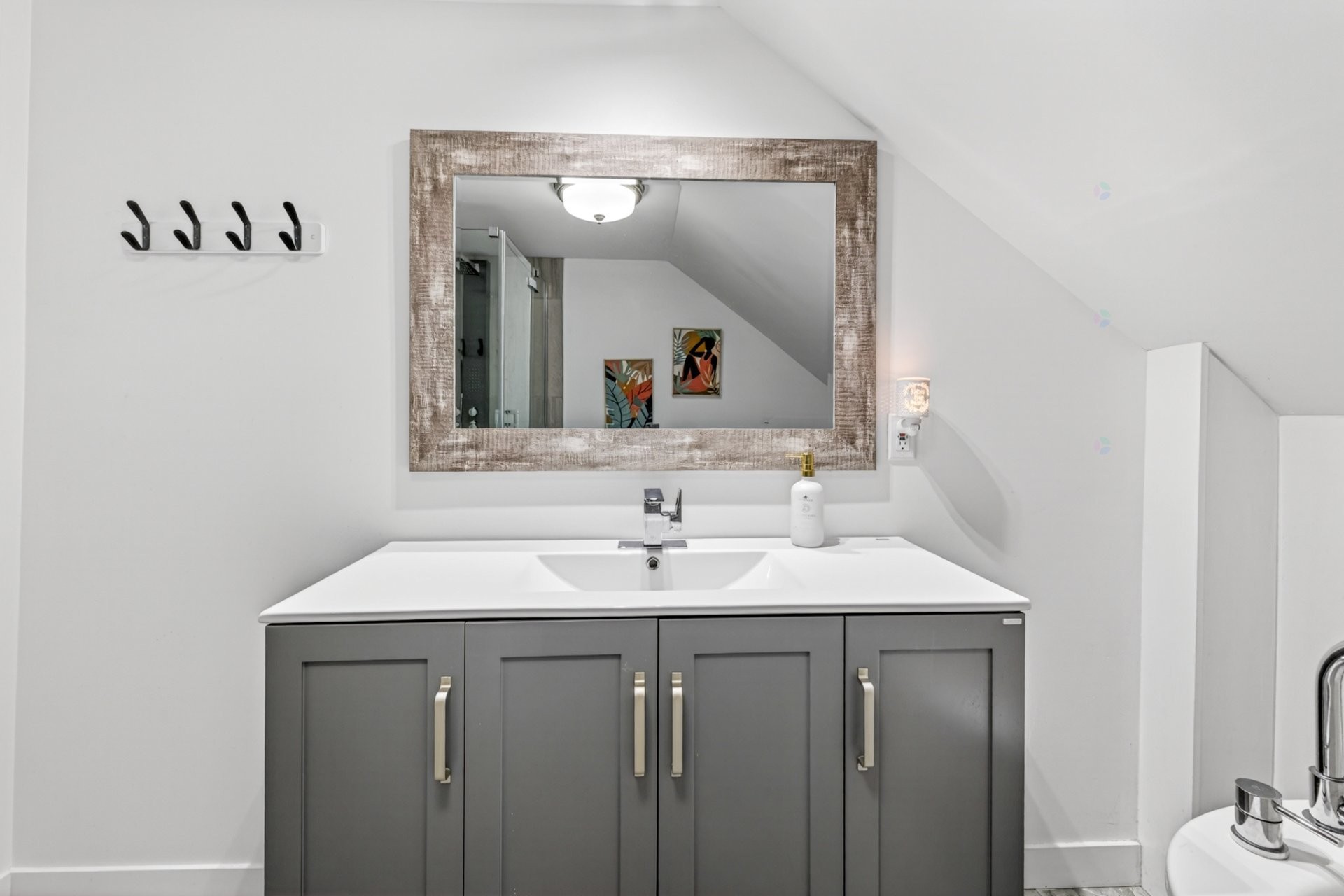 Salle de bains - 347 Av. St-Jacques, Donnacona, QC - Indoor Photo Showing Bathroom