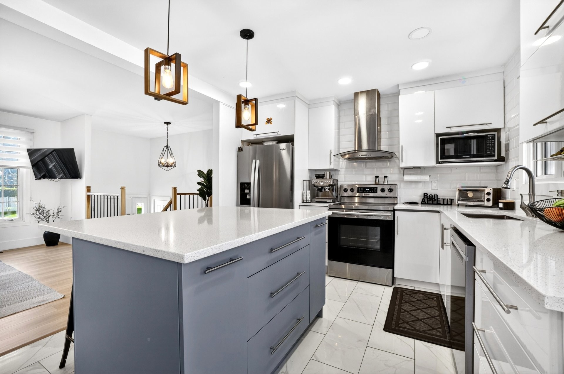 Cuisine - 2625 Rue Cantin, Mascouche, QC - Indoor Photo Showing Kitchen With Upgraded Kitchen