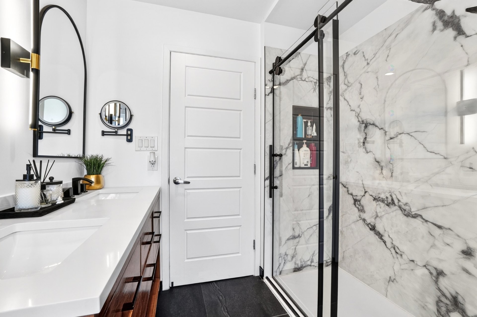 Salle de bains - 2625 Rue Cantin, Mascouche, QC - Indoor Photo Showing Bathroom