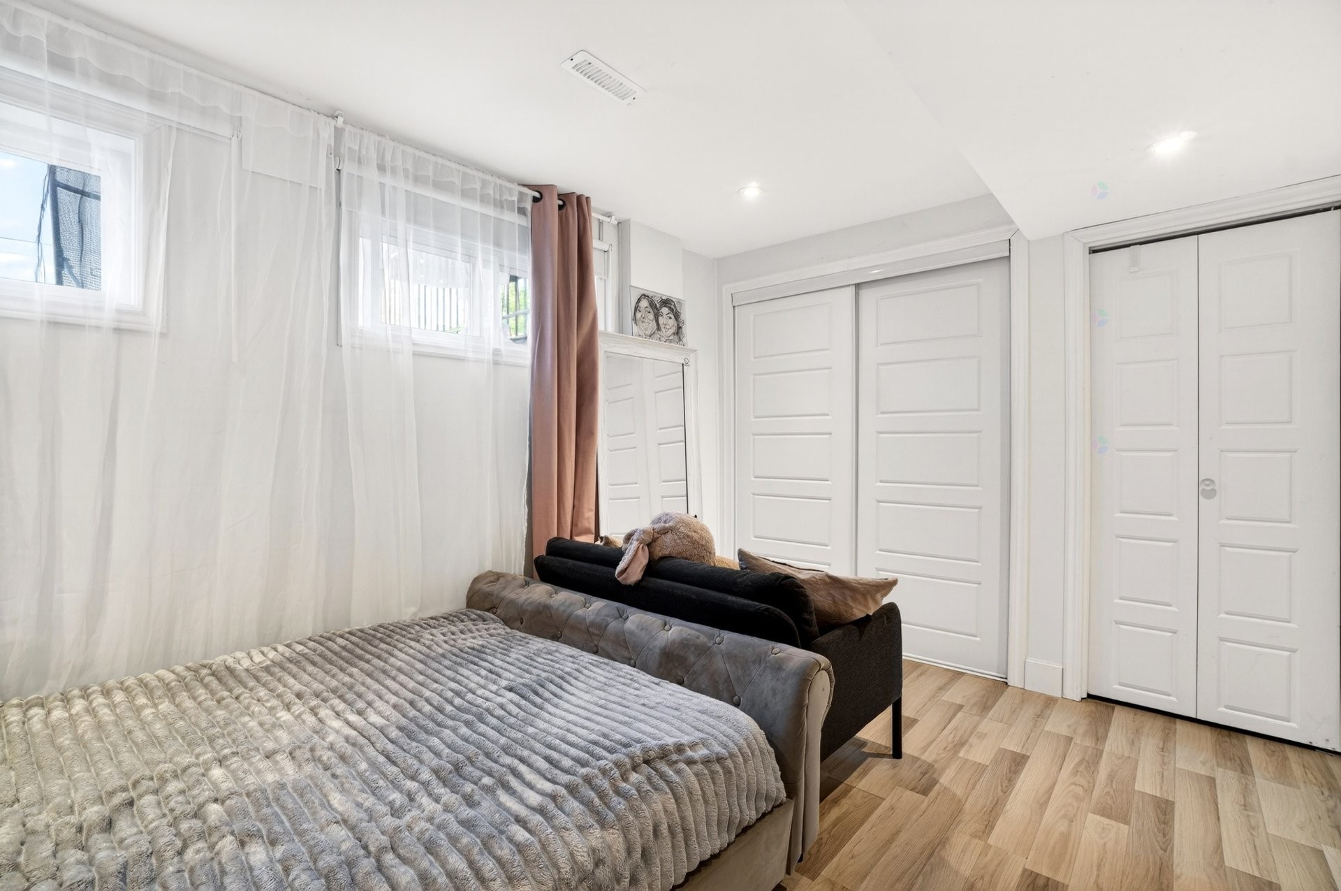 Chambre à coucher - 2625 Rue Cantin, Mascouche, QC - Indoor Photo Showing Bedroom
