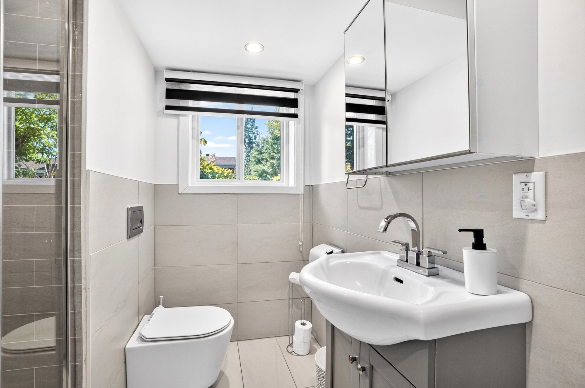 Salle de bains - 2625 Rue Cantin, Mascouche, QC - Indoor Photo Showing Bathroom