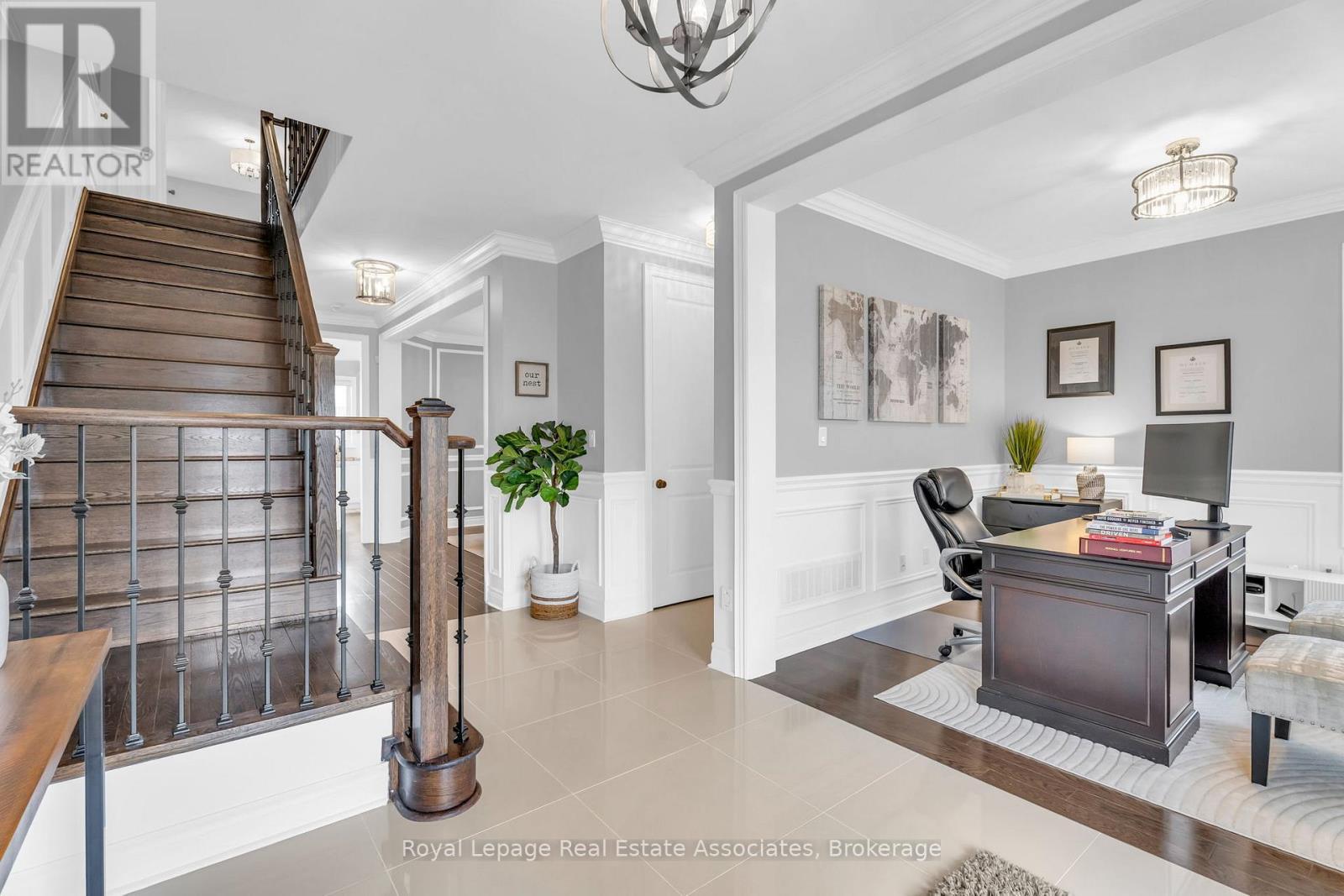 17 Mitchell Crescent, Mono, ON - Indoor Photo Showing Other Room