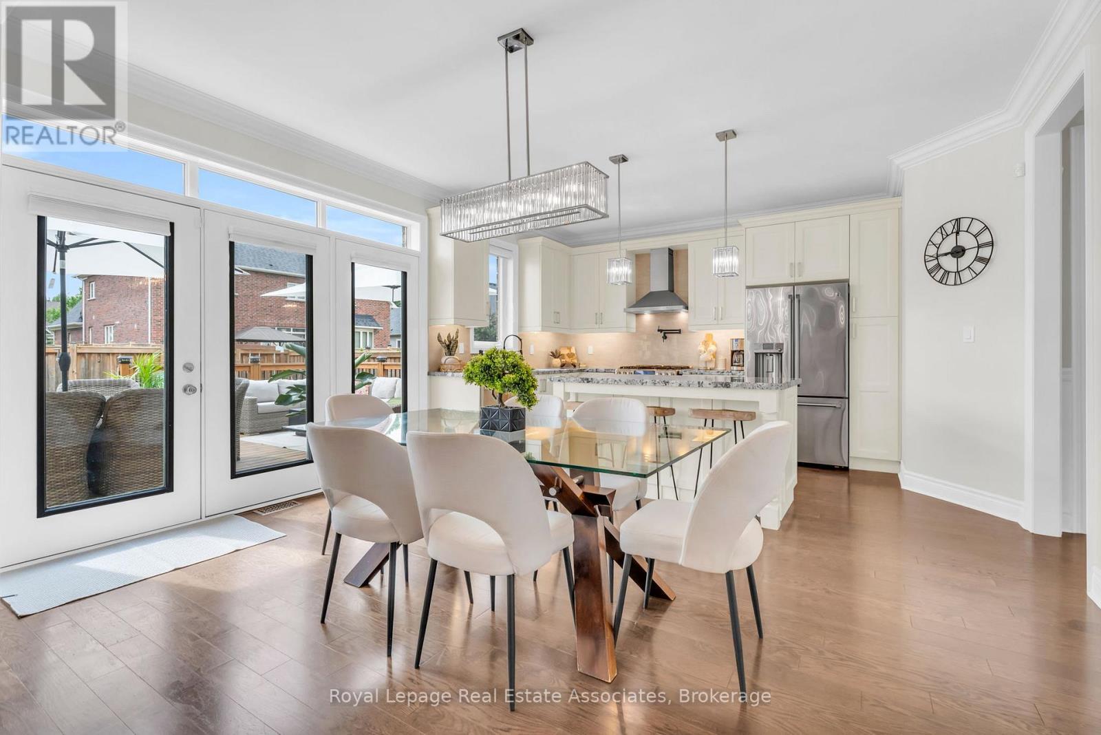 17 Mitchell Crescent, Mono, ON - Indoor Photo Showing Dining Room With Fireplace