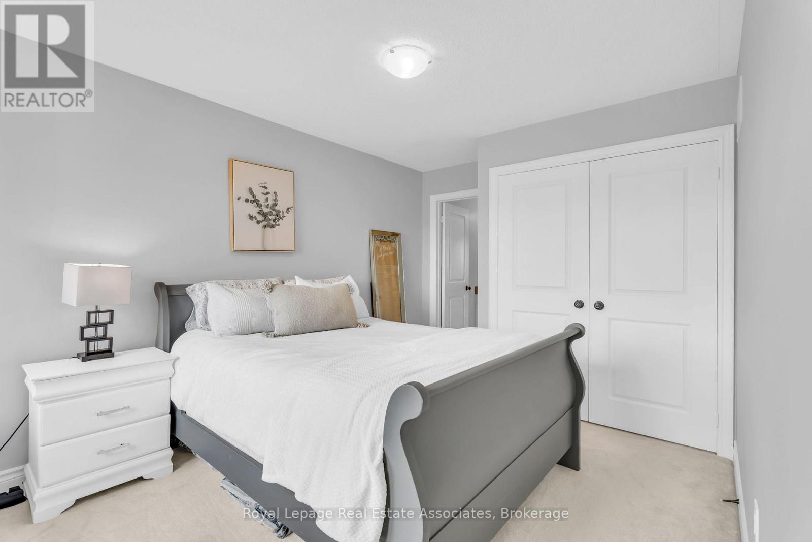 17 Mitchell Crescent, Mono, ON - Indoor Photo Showing Bedroom