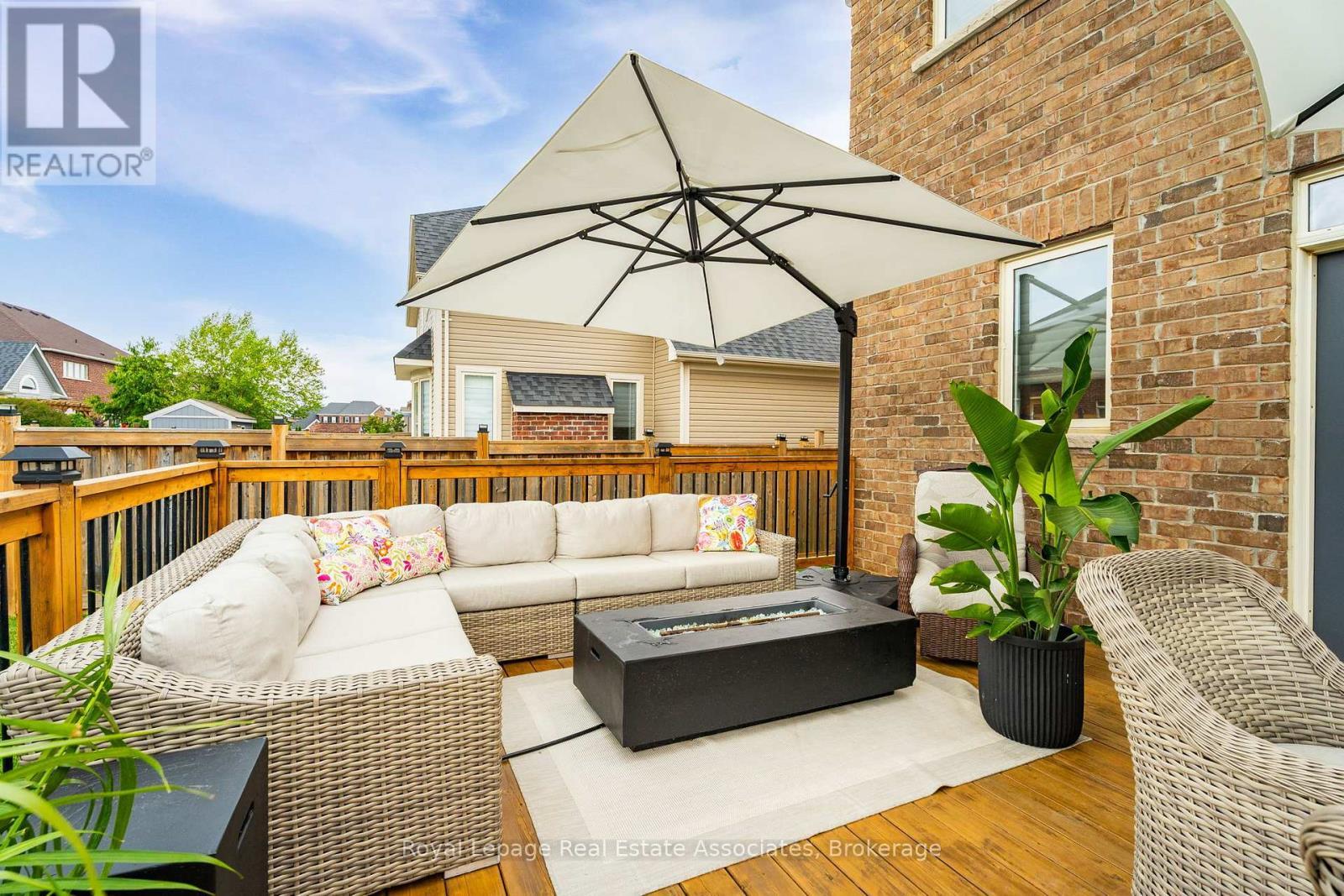 17 Mitchell Crescent, Mono, ON - Outdoor With Deck Patio Veranda With Exterior