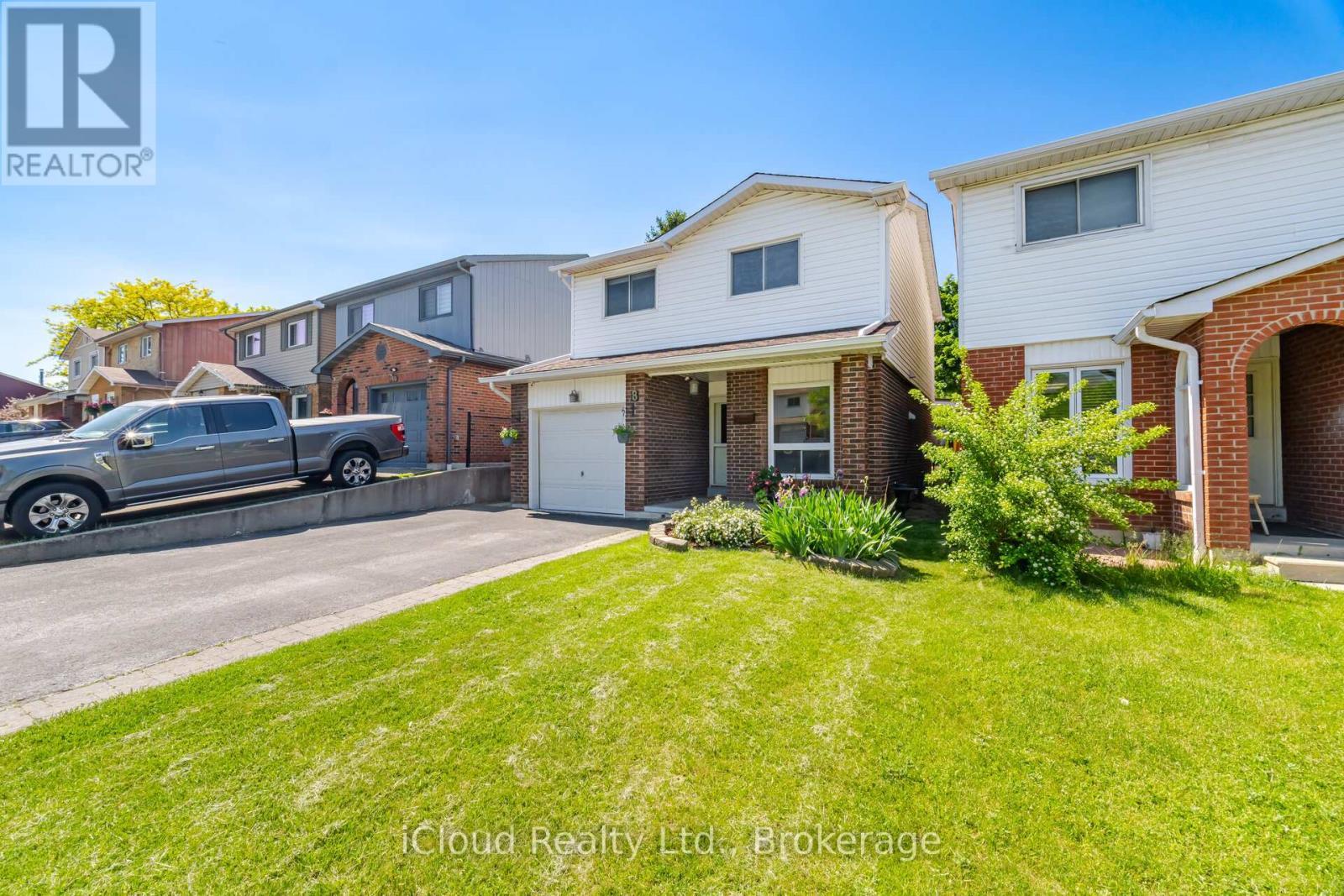 8 Lindridge Avenue, Brampton, ON