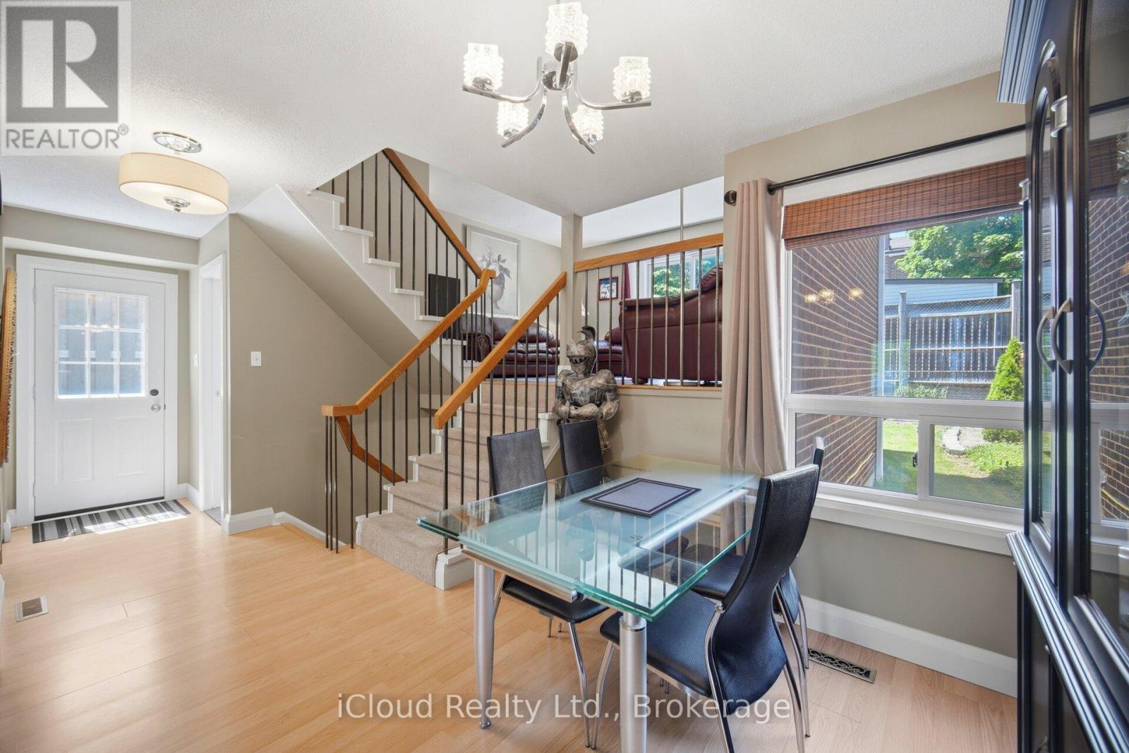 8 Lindridge Avenue, Brampton, ON