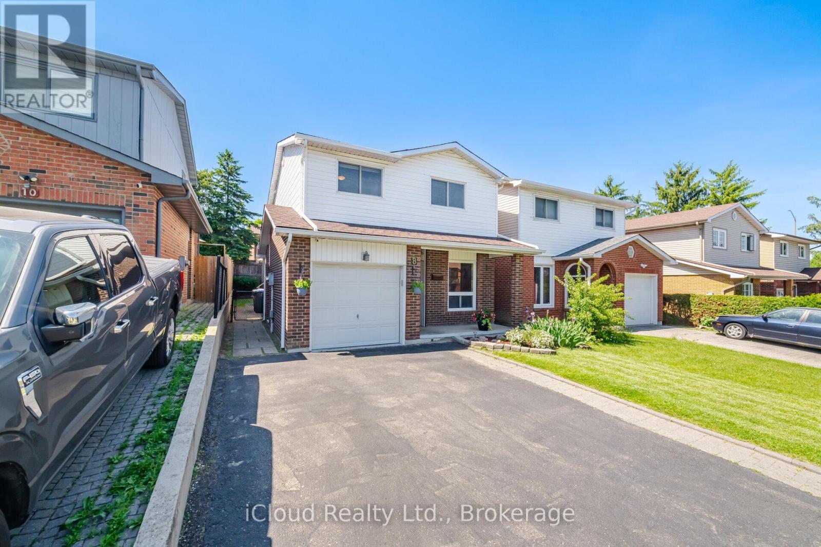 8 Lindridge Avenue, Brampton, ON