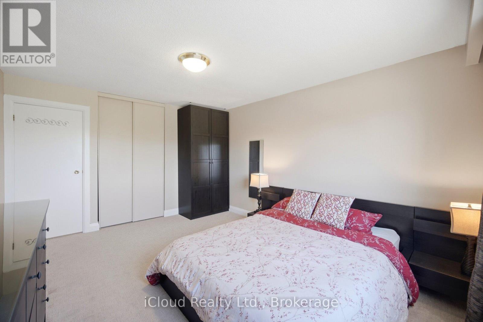 8 Lindridge Avenue, Brampton, ON