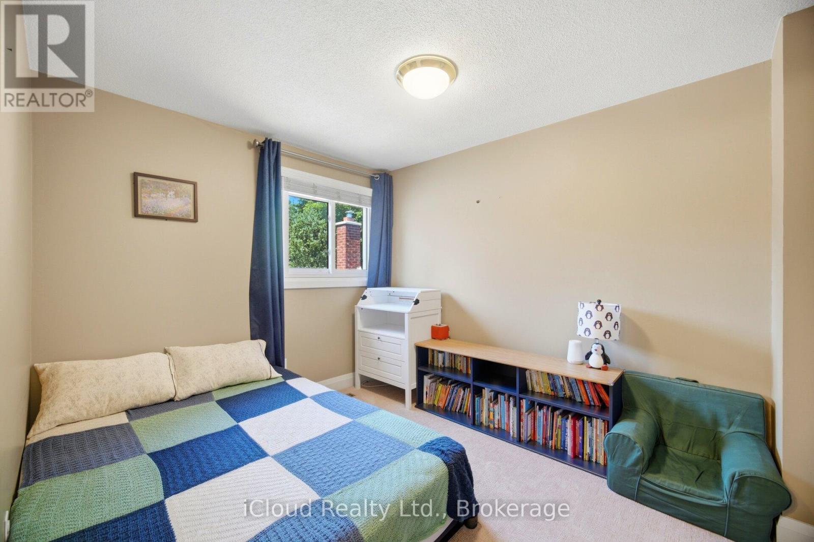 8 Lindridge Avenue, Brampton, ON